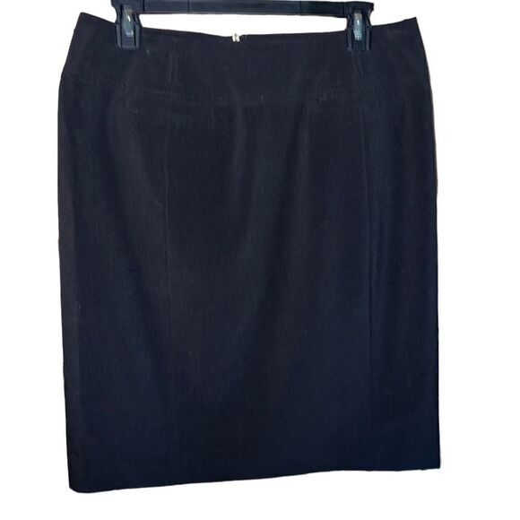 Focus 2009 Petite straight black skirt fully lined size 10P - Picture 1 of 7